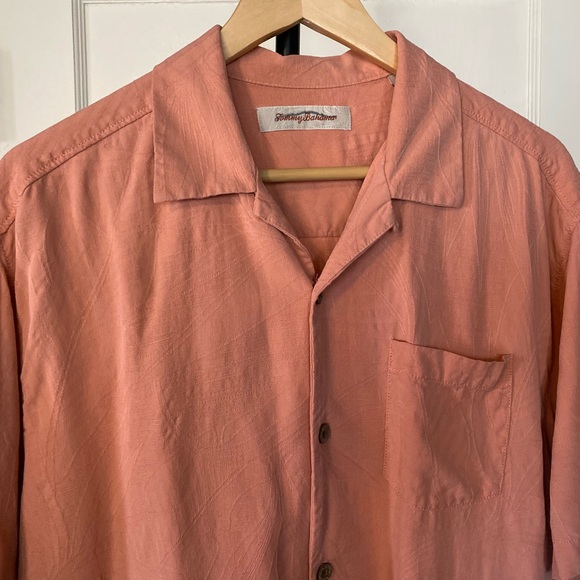Tommy Bahama Tropic Isles 100% Silk Textured Camp Shirt, Mango, Size Medium - Picture 3 of 13